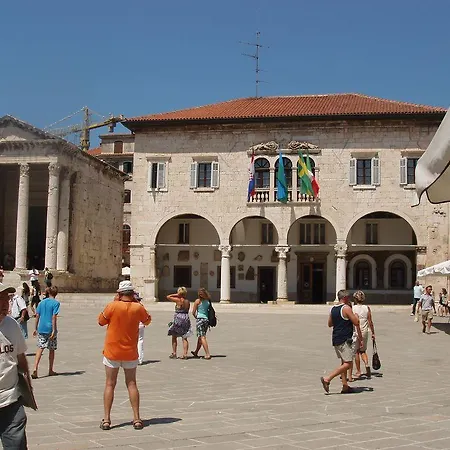 Hrga * Pula